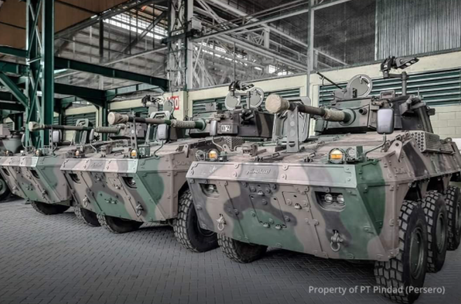 Resmi, Kemhan Beri Sertifikat Kelaikan Untuk Panser Badak Buatan PT Pindad